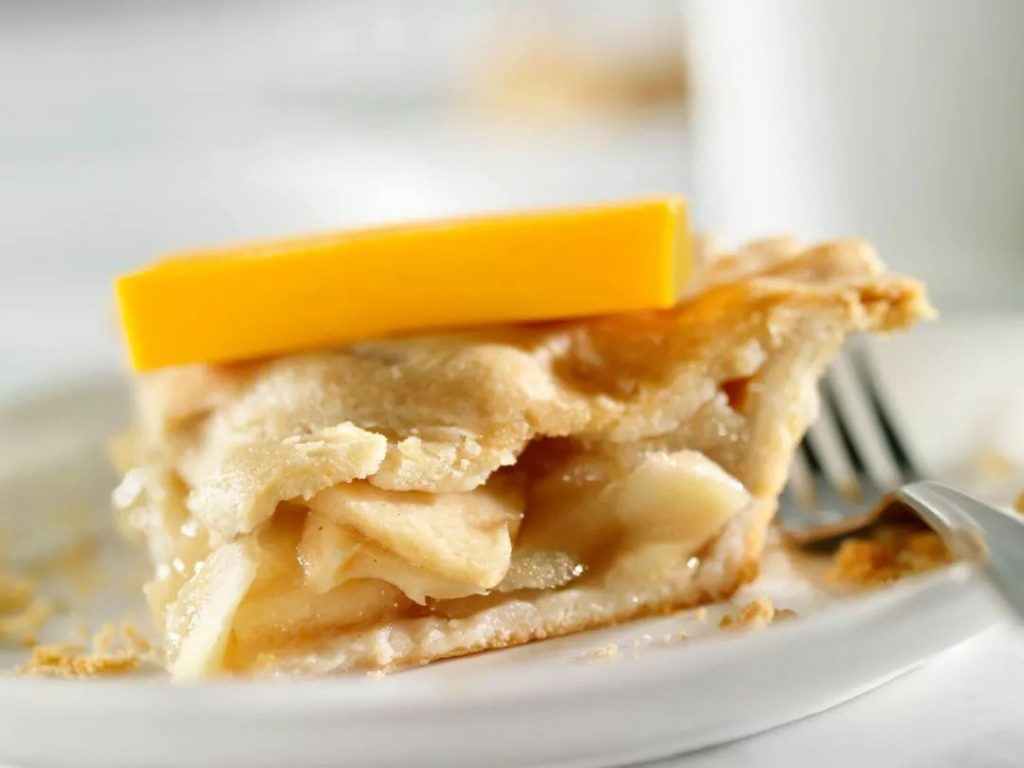 cheddar apple pie