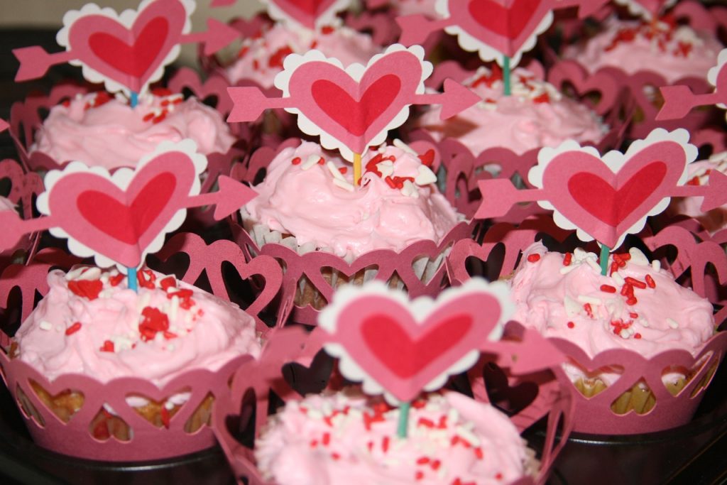 Dessert Sweet Heart Cupcake Valentine's Day Food